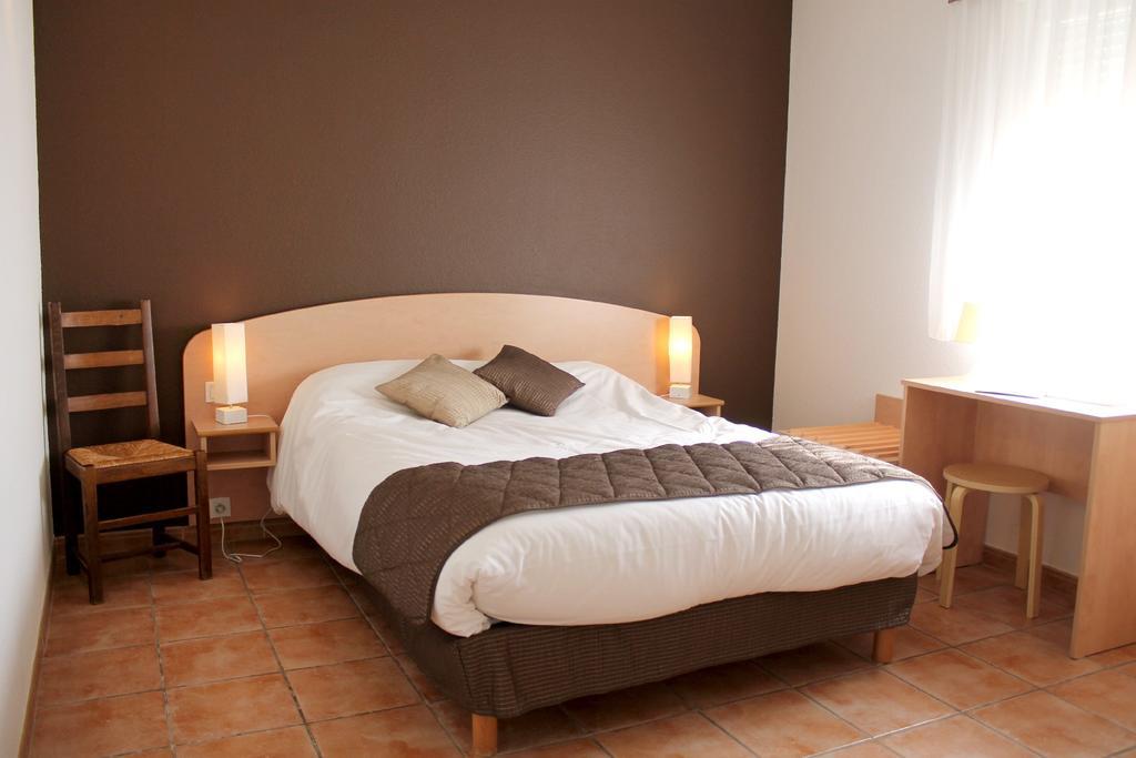 Logis Hotel - Auberge Du Pastel - Hotel 3 Etoiles Et Restaurant Nailloux المظهر الخارجي الصورة