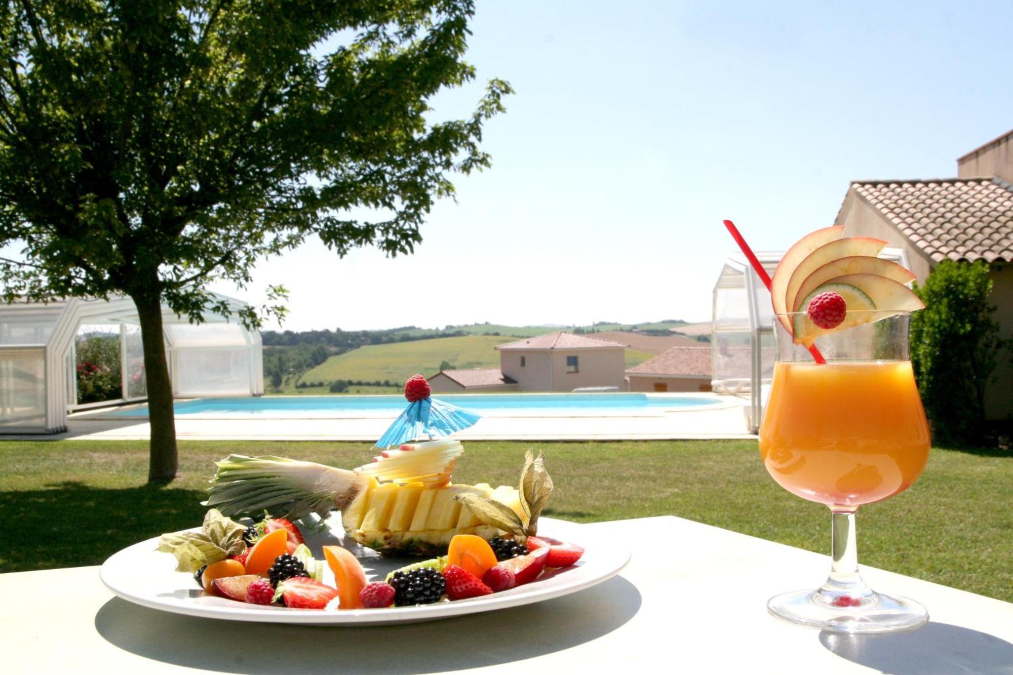 Logis Hotel - Auberge Du Pastel - Hotel 3 Etoiles Et Restaurant Nailloux المظهر الخارجي الصورة