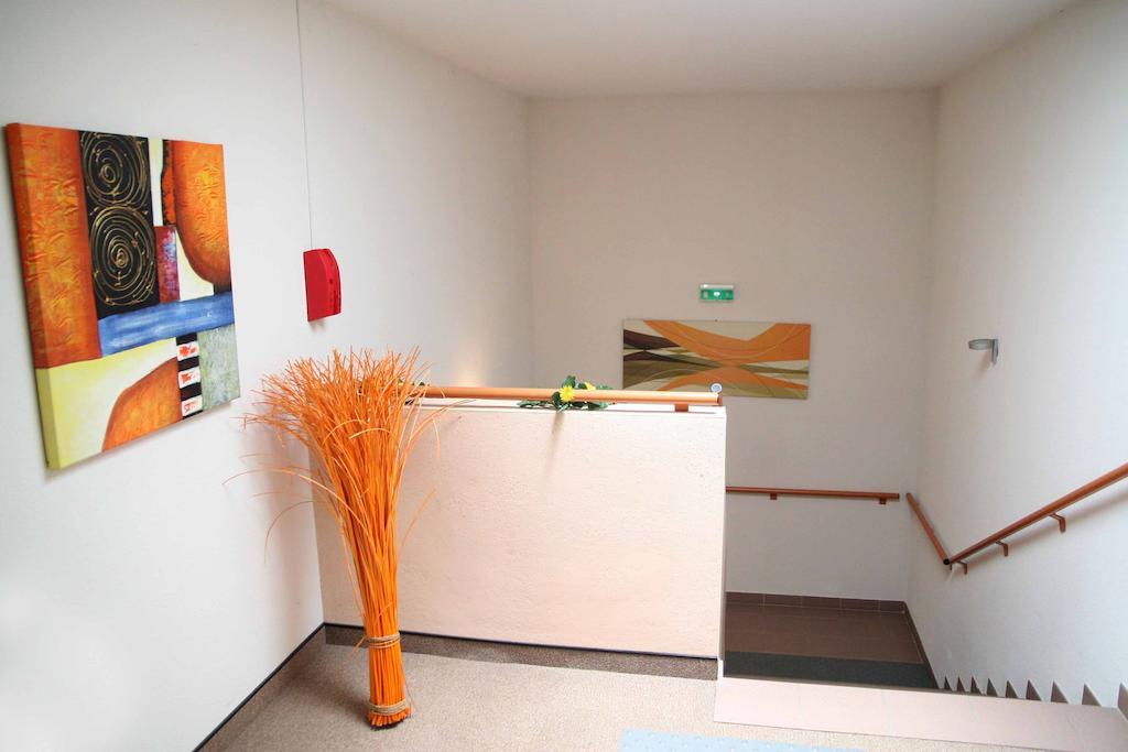 Logis Hotel - Auberge Du Pastel - Hotel 3 Etoiles Et Restaurant Nailloux المظهر الخارجي الصورة